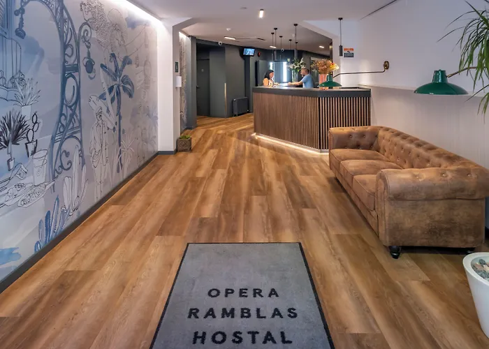 Hostal OperaramblasAlbergo